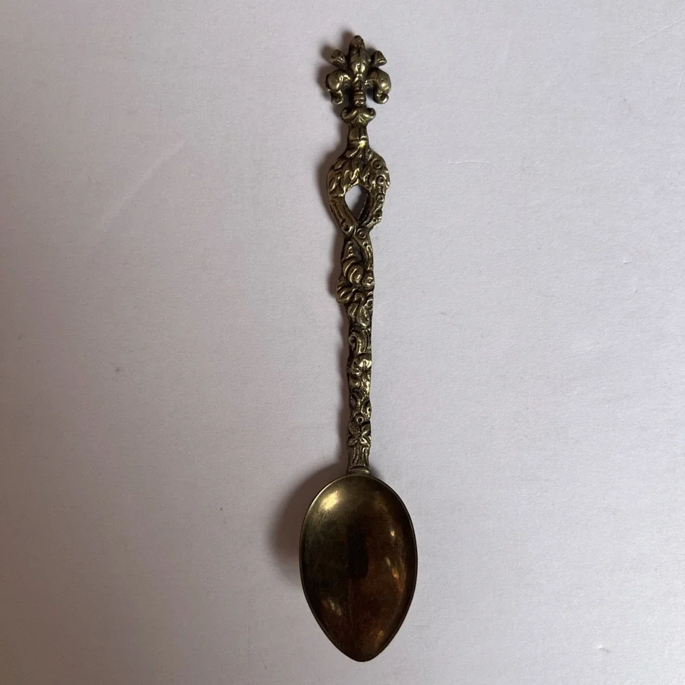 VTG Italy Ornate Fleur De Lis Gold Brass Tone Decorative Spoon Baroque 5